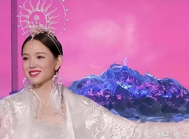 门怀孕6个月上春晚站C位真人生赢家ky开元棋牌艳压奚梦瑶拒嫁30亿豪(图8)